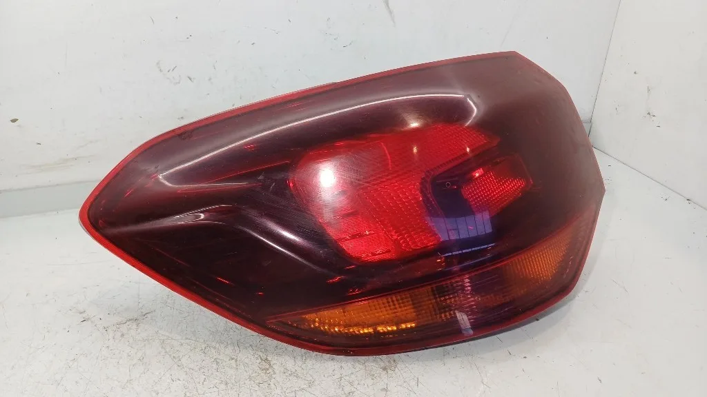 STOP FANALE POSTERIORE SINISTRO OPEL Astra J S. Wagon 13282242 A20DTH (11>)