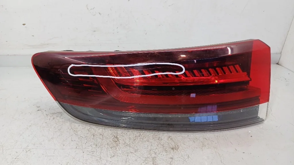 STOP FANALE POSTERIORE SINISTRO RENAULT Megane IV Grand Tour 265558565R K9K876 (16>)