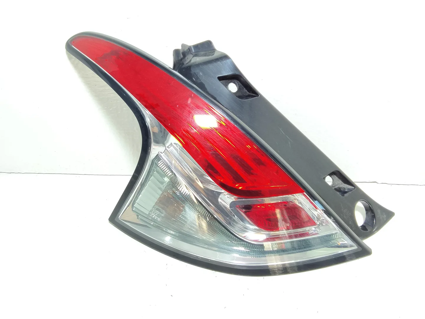 STOP FANALE POSTERIORE SINISTRO con codice 51833631 da LANCIA Ypsilon 4° Serie (11>23)