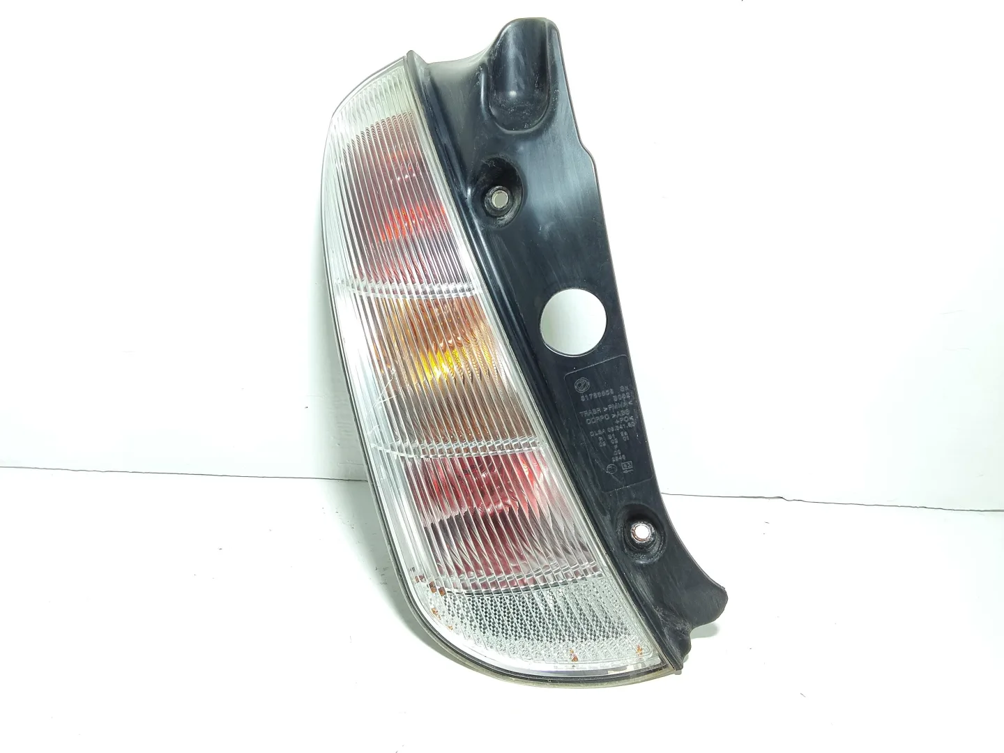 STOP FANALE POSTERIORE SINISTRO con codice 51786658 da LANCIA Ypsilon 2° Serie (06>10)