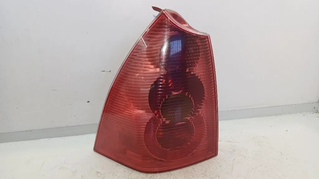 STOP FANALE POSTERIORE SINISTRO PEUGEOT 307 S. Wagon 6350Q6 DW10TD (02>05)