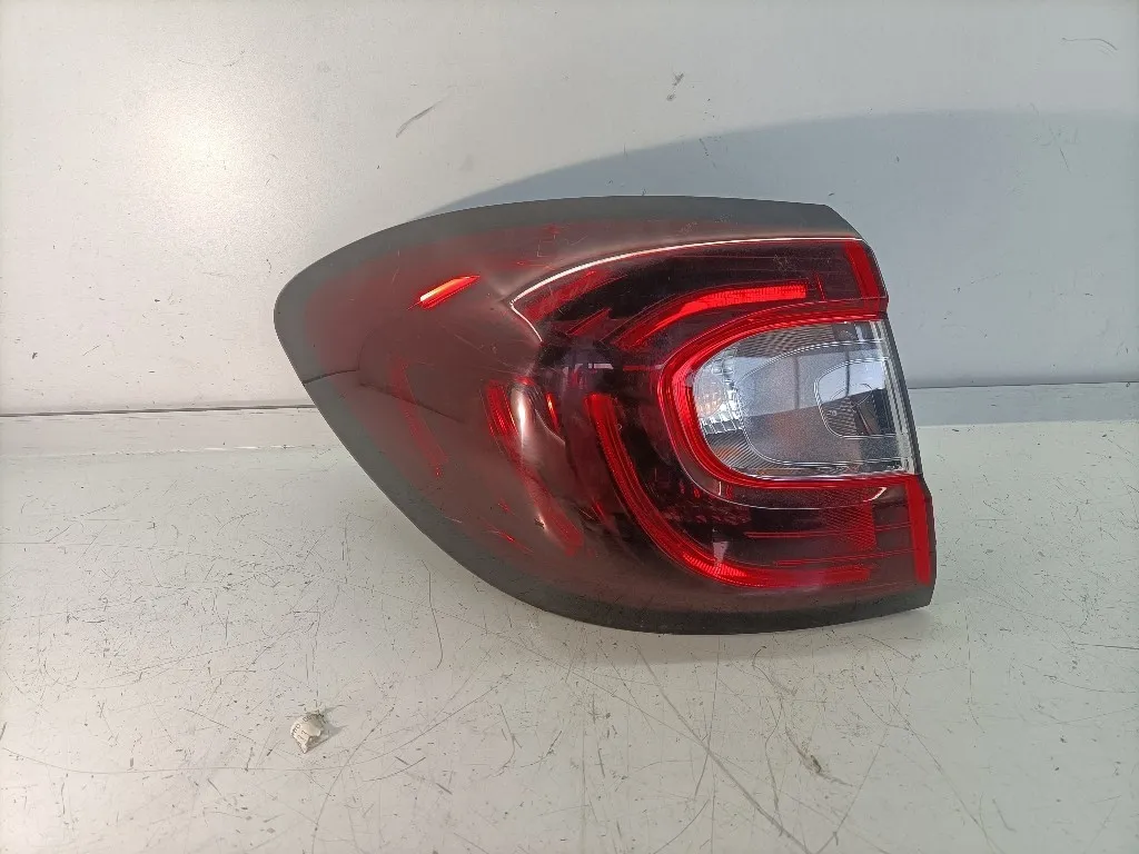 STOP FANALE POSTERIORE SINISTRO RENAULT Captur Serie 265557849R K9K628 (13>)