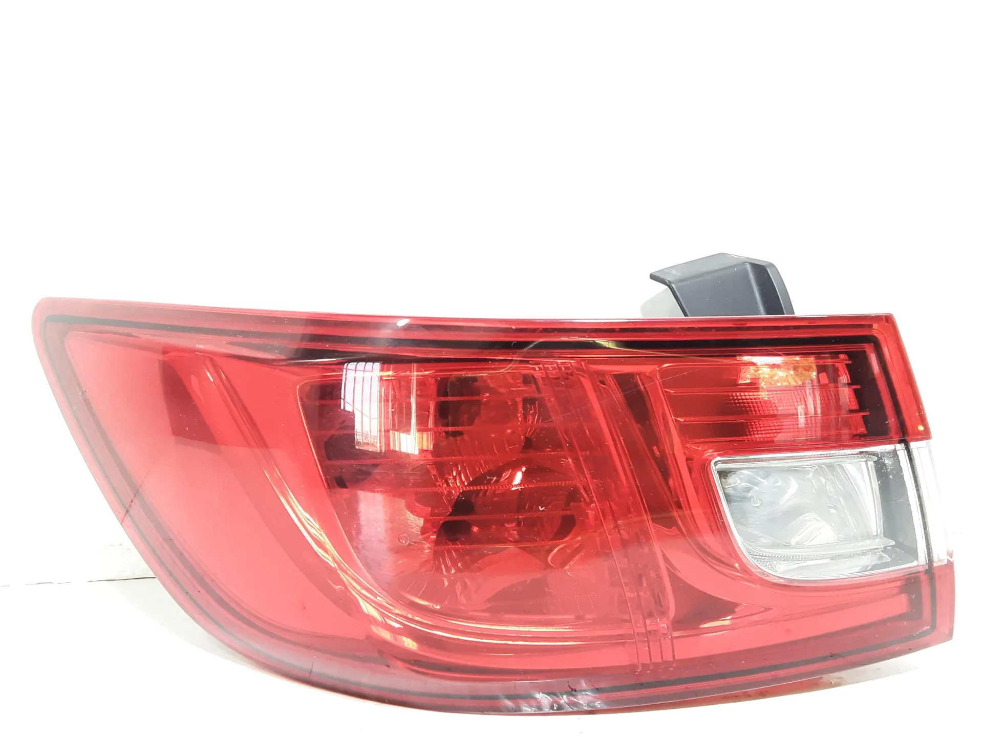 STOP FANALE POSTERIORE SINISTRO con codice FR26380102 da RENAULT Clio Serie IV (12>19)