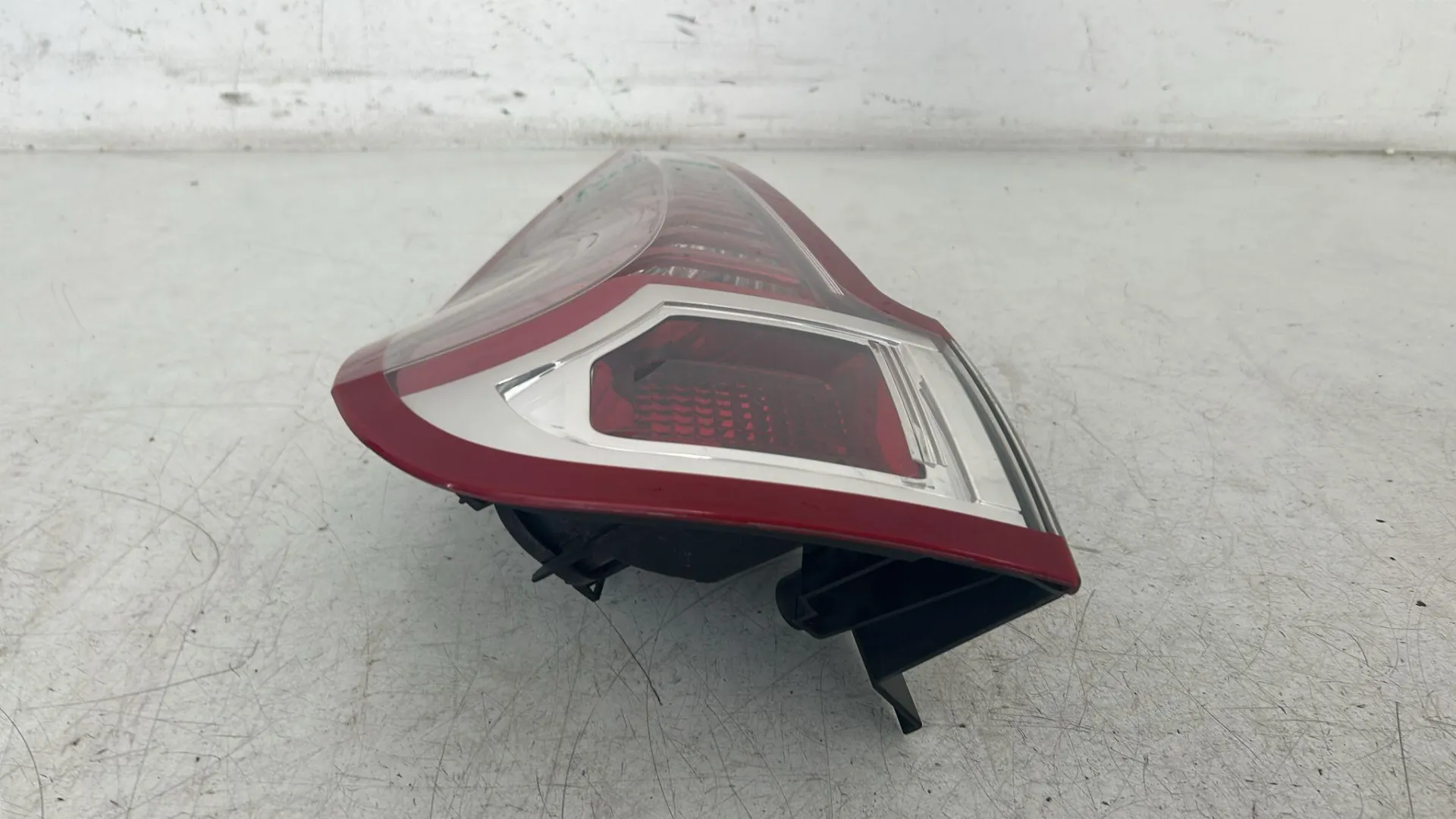 STOP FANALE POSTERIORE SINISTRO RENAULT Scenic Serie 265550014R (09>16)