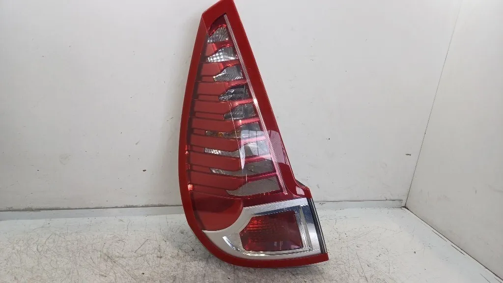 STOP FANALE POSTERIORE SINISTRO RENAULT Scenic X MOD 265550013R K9K836 (09>)