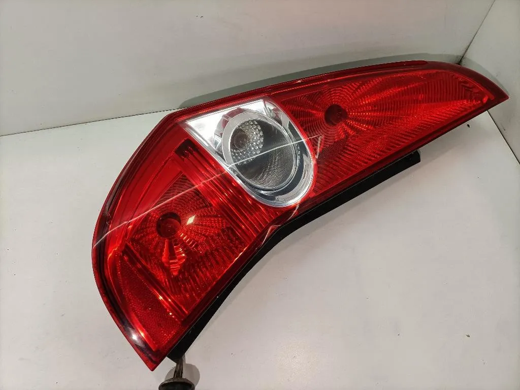 STOP FANALE POSTERIORE SINISTRO SUZUKI Splash 1° Serie 3567051K00000 K10B (08>)