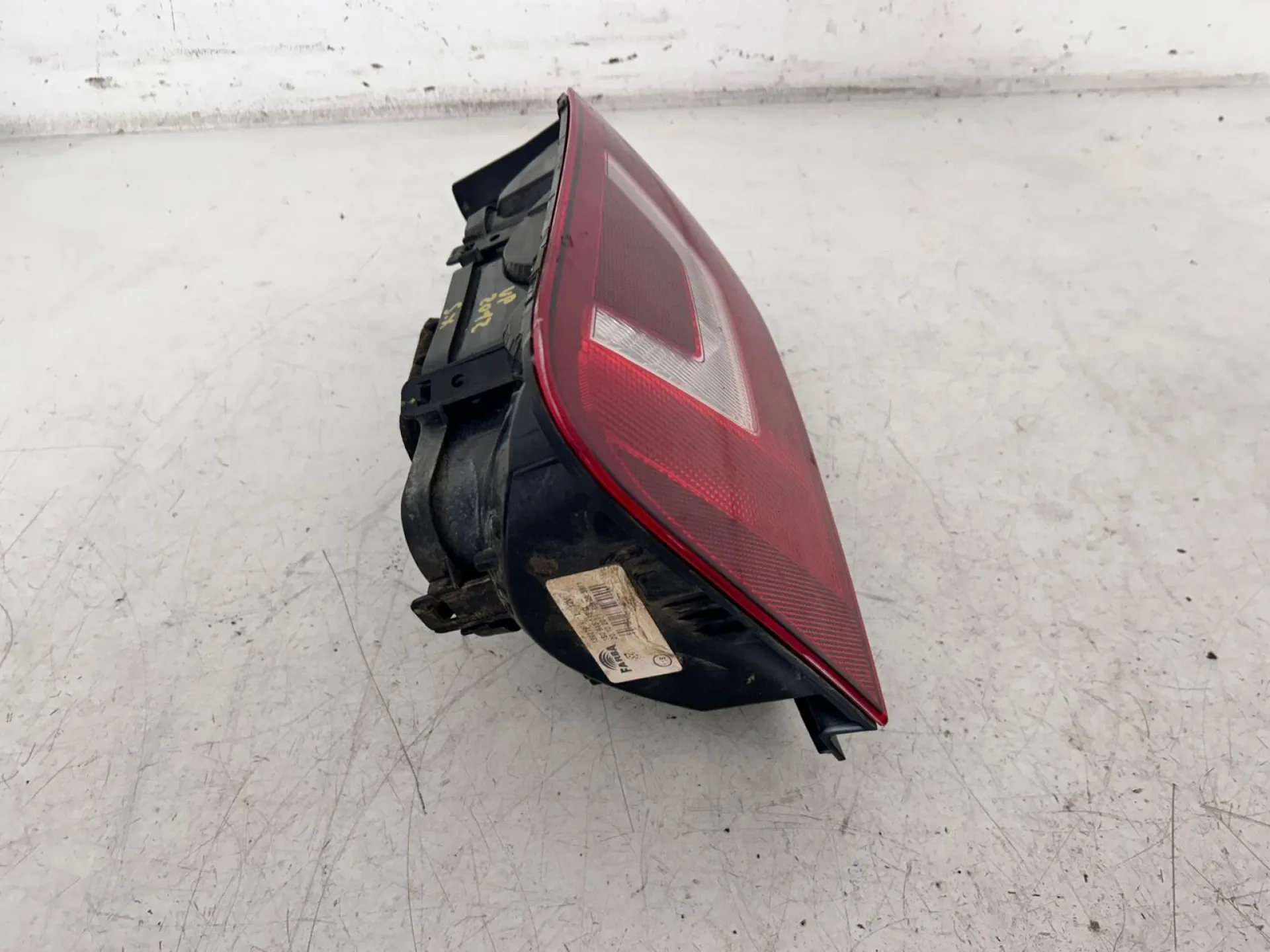 STOP FANALE POSTERIORE SINISTRO con codice 1S0945095D da VOLKSWAGEN Up 1° Serie (11>)