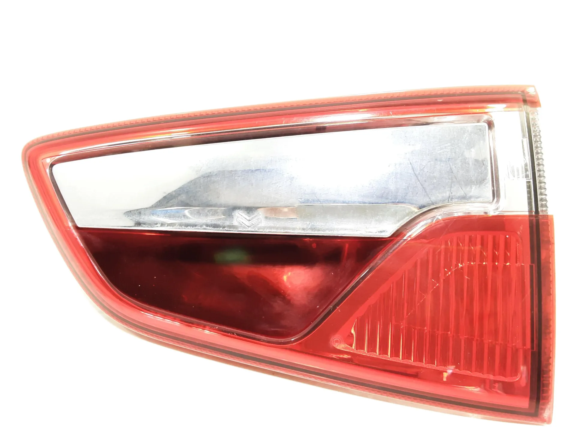 STOP POSTERIORE DESTRO INTEGRATO NEL PORTELLO con codice CN1513A602CC da FORD EcoSport Serie (12>)