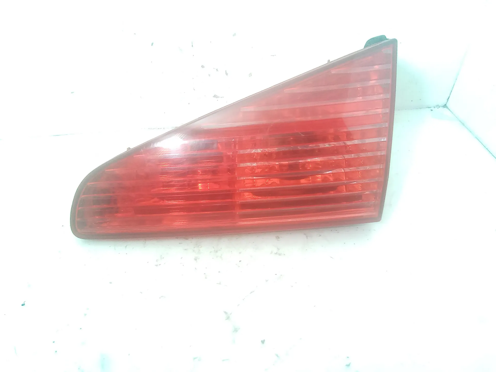 STOP POSTERIORE DESTRO INTEGRATO NEL PORTELLO PEUGEOT 607 2° Serie 4ht (05>)