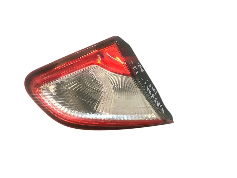 STOP POSTERIORE SINISTRO INTEGRATO NEL PORTELLO NISSAN Qashqai 2° Serie 89503189 (10>13)