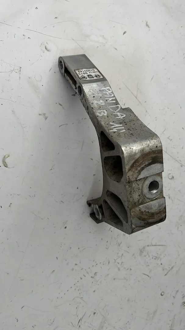 Supporto cambio Fiat Panda 1.2 B del 2014 CODICE RICAMBIO : 51950149