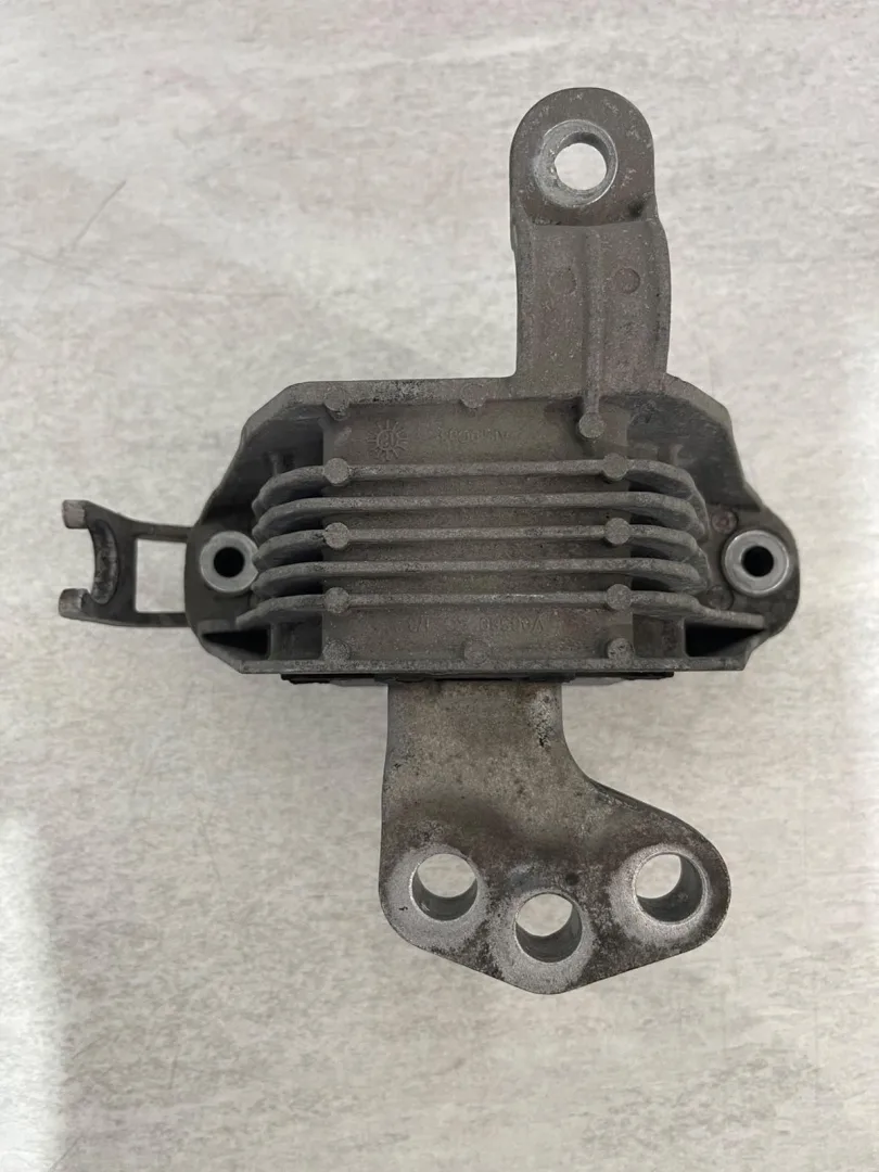 13347450 SUPPORTO MOTORE OPEL Astra J 2° Serie con codice motore A17DTS Diesel 1700