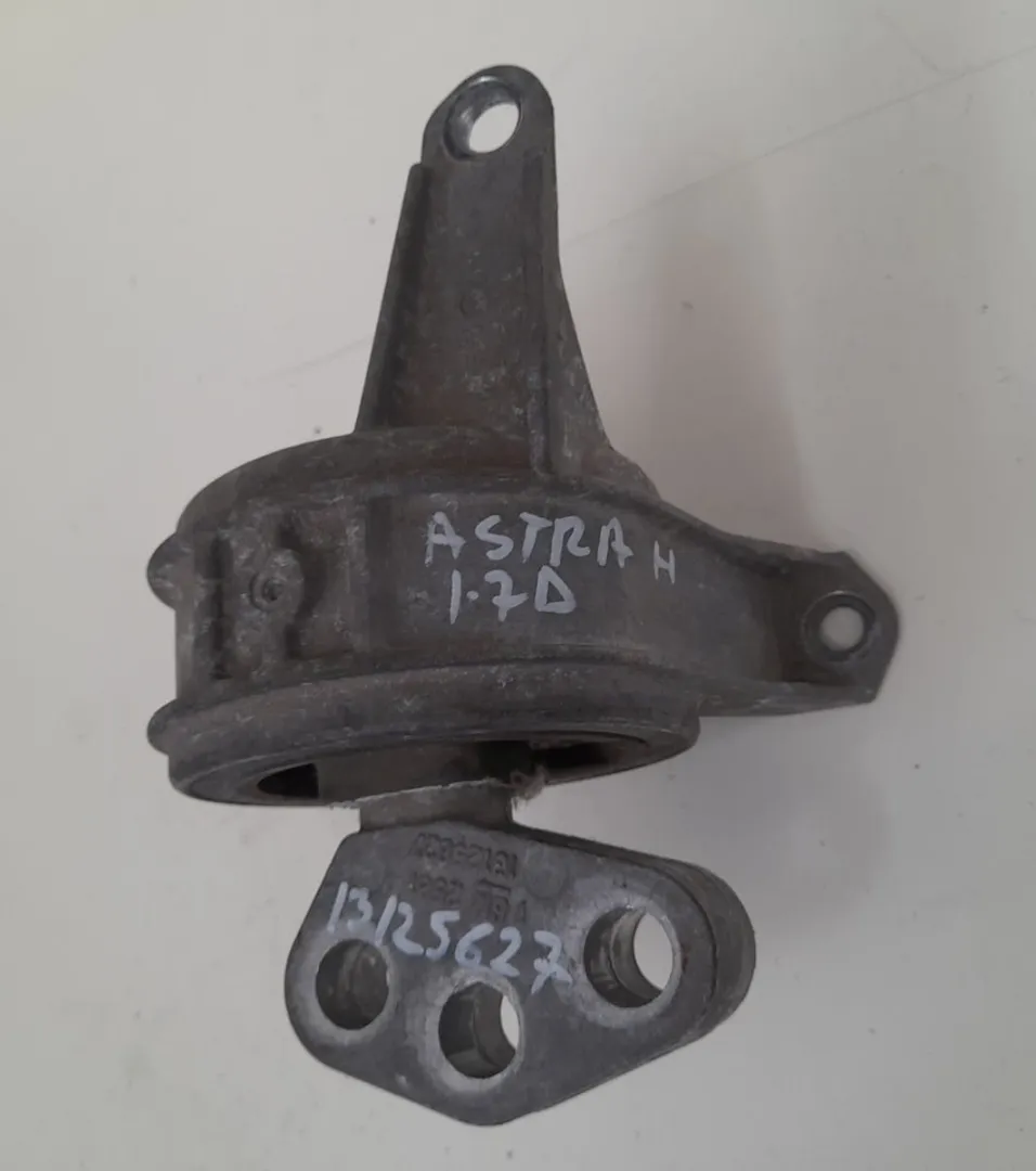 Supporto motore Opel Astra H 1.7 D del 2007 CODICE RICAMBIO : 12135627