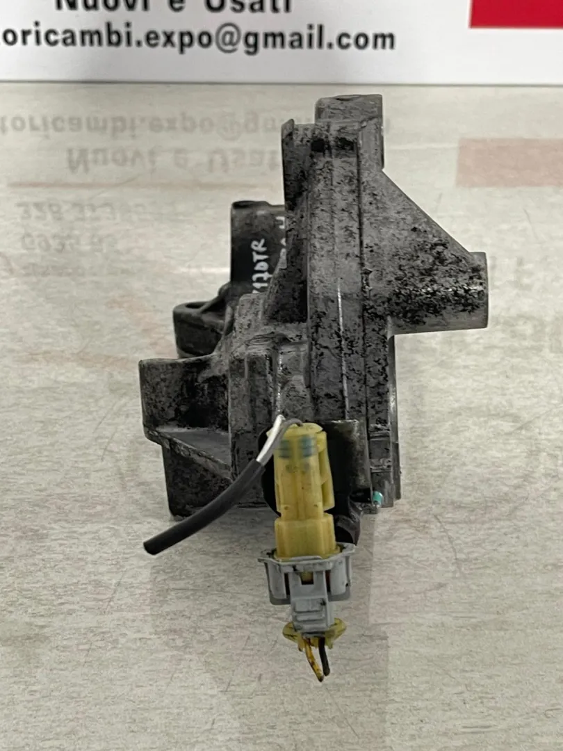 SUPPORTO MOTORE con codice 898005563 da 24459783 OPEL Astra H Berlina 2° serie con codice motore Z17DTR Diesel 1700