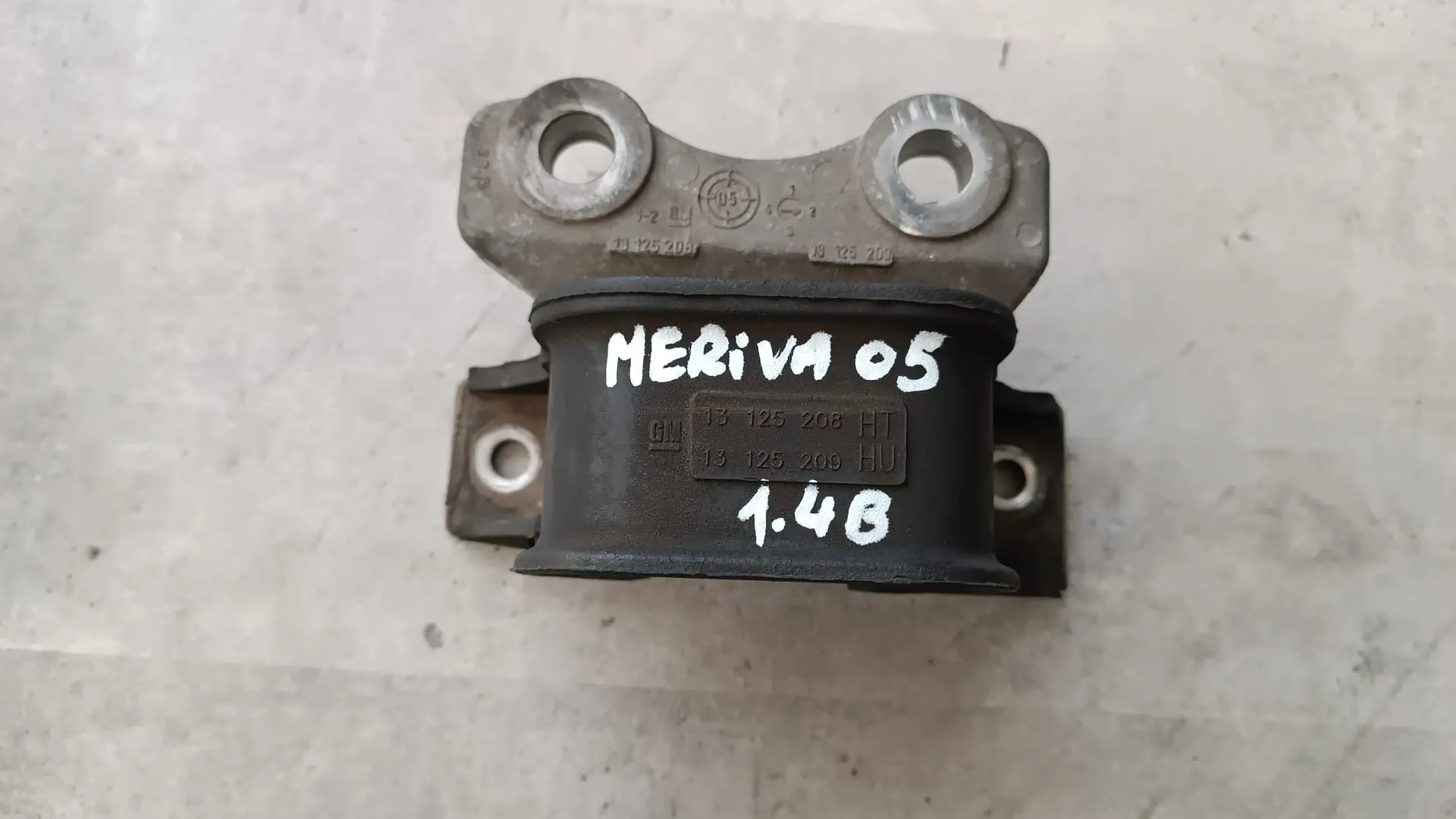 Supporto motore Opel Meriva 1.4 B del 2005 CODICE RICAMBIO : 13125208