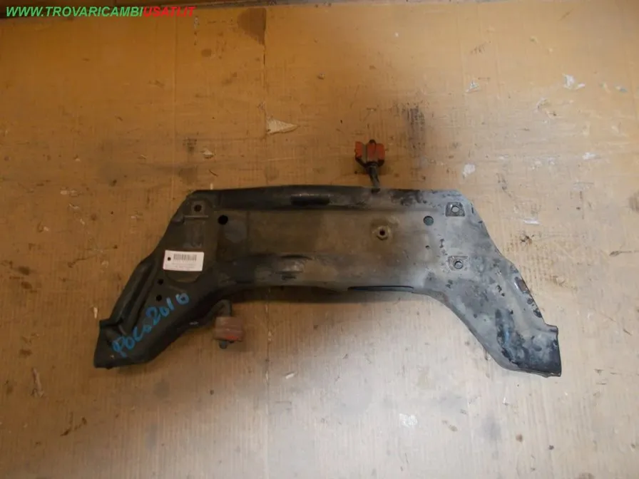 TELAIO AUSILIARIO SOSP.ANT. VOLKSWAGEN POLO (9N)