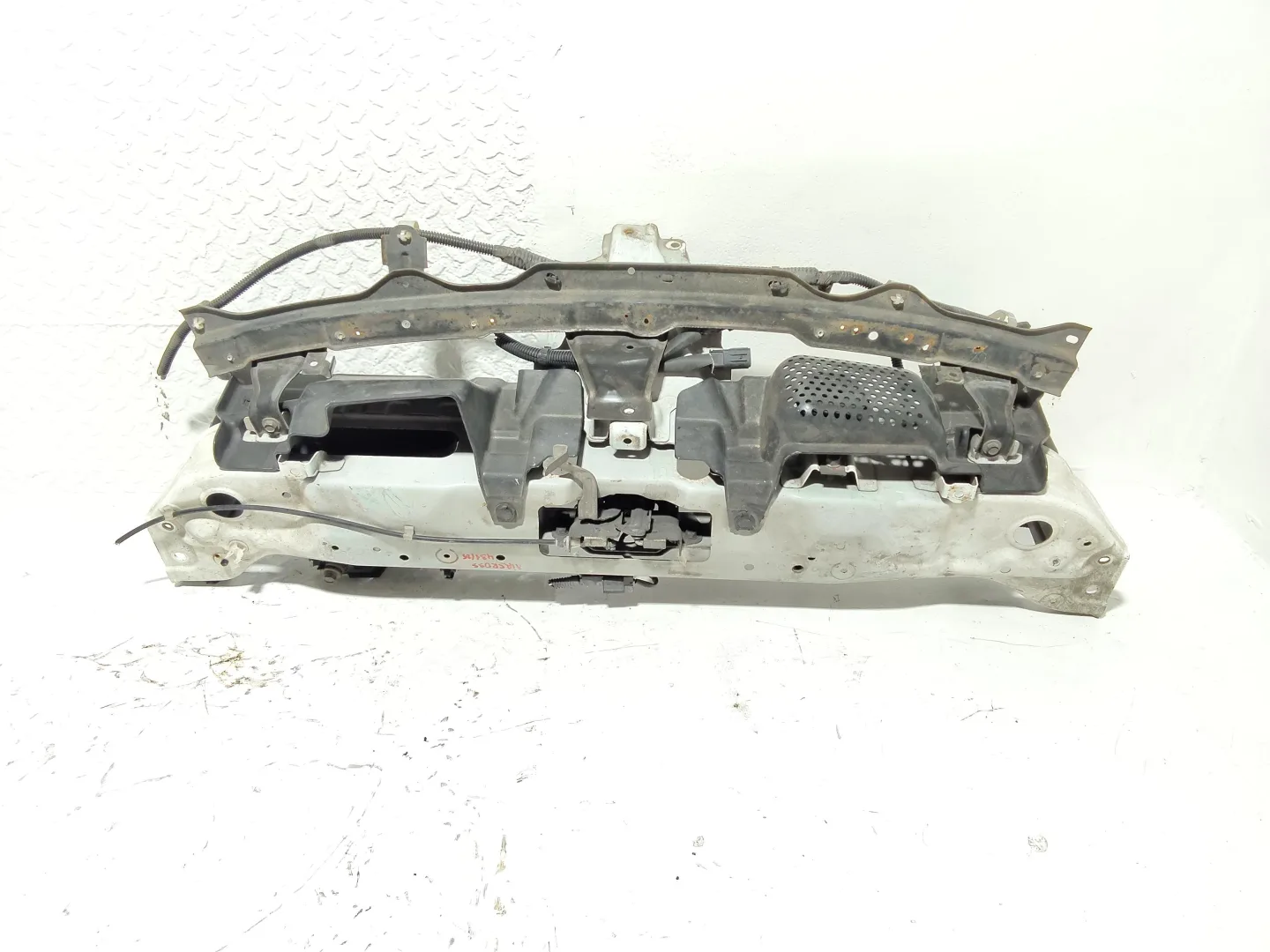 TRAVERSA PARAURTI ANTERIORE SUPERIORE con codice 1607555580 da CITROEN C4 Aircross (12>)