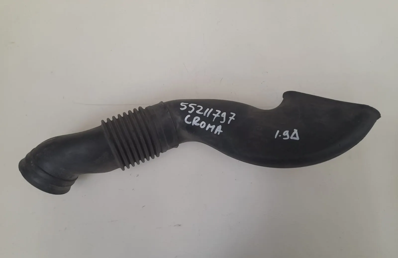 Tubo aspirazione filtro aria Fiat Croma 1.9 D del 2007 CODICE RICAMBIO : 55211797
