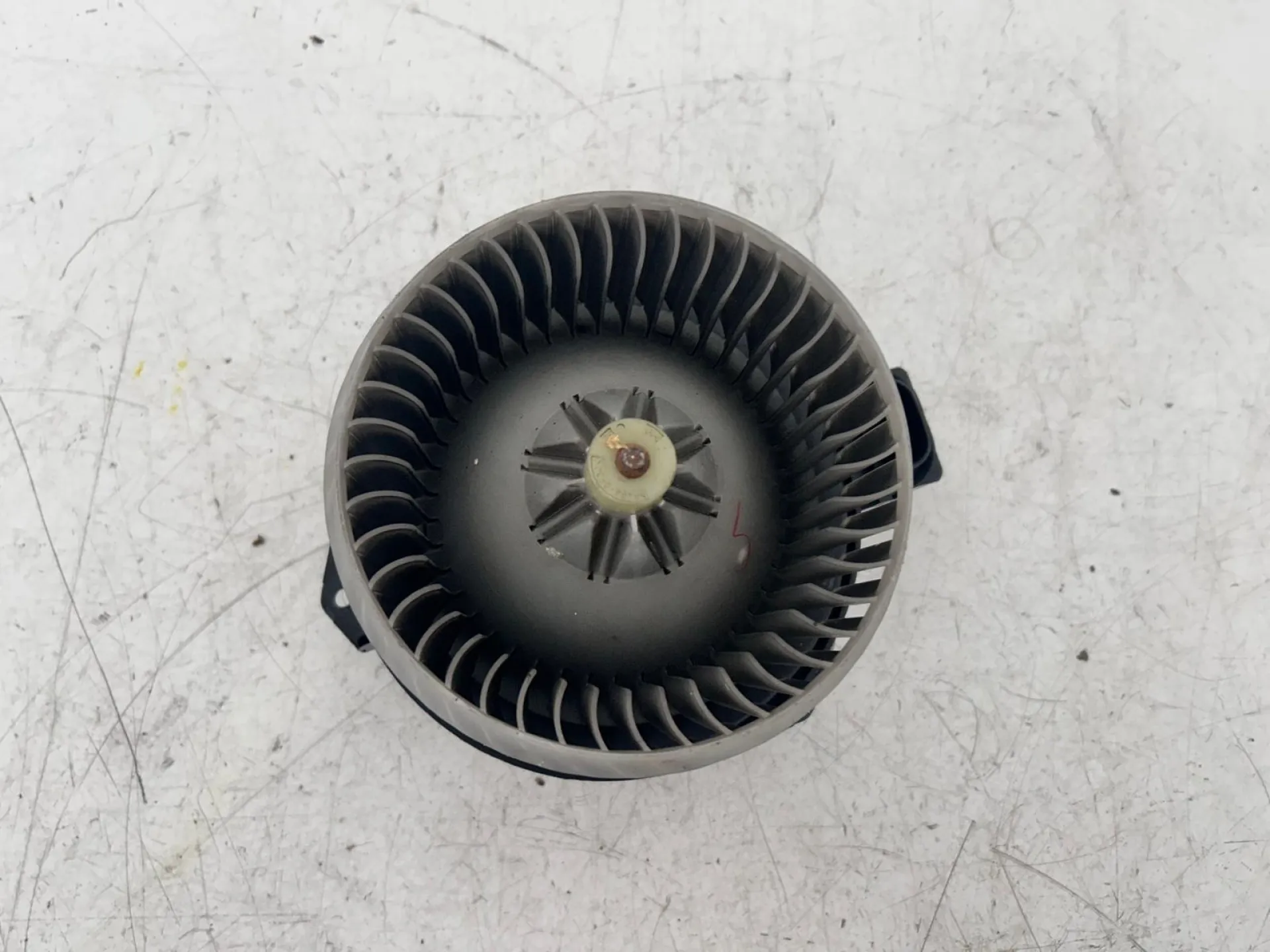 VENTOLA RISCALDAMENTO con codice AV272700-0311 da TOYOTA Yaris Serie (08>11)