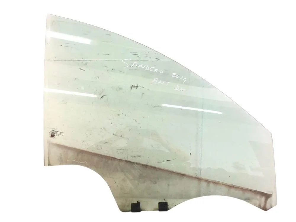 VETRO SCENDENTE ANTERIORE DESTRO DACIA Sandero Serie II 803004700R con codice motore K9KC6 (12>20)