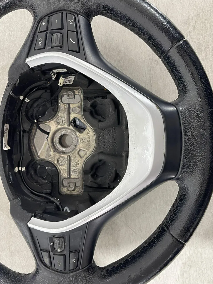 VOLANTE con codice 686318803 da BMW Serie 1 (F21) (12>18)