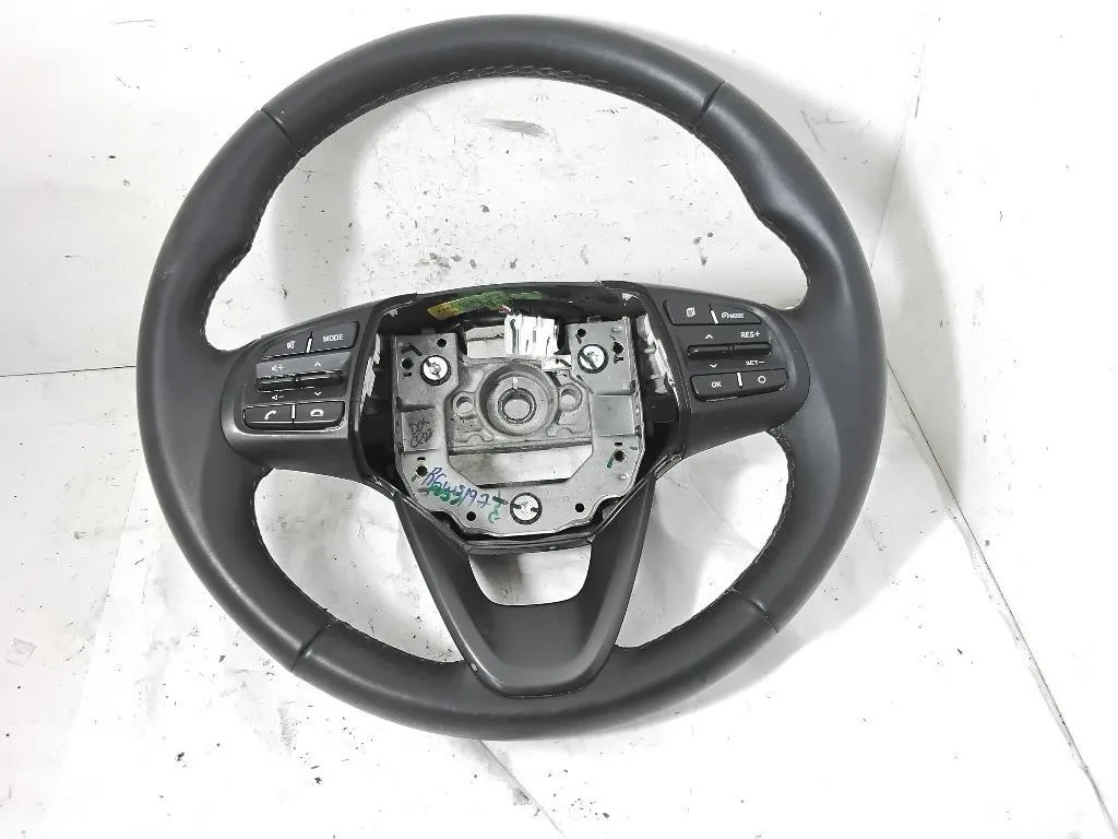 VOLANTE con codice 56100-K7160NNB da HYUNDAI i10 Serie (AC3, AI3) (19>)