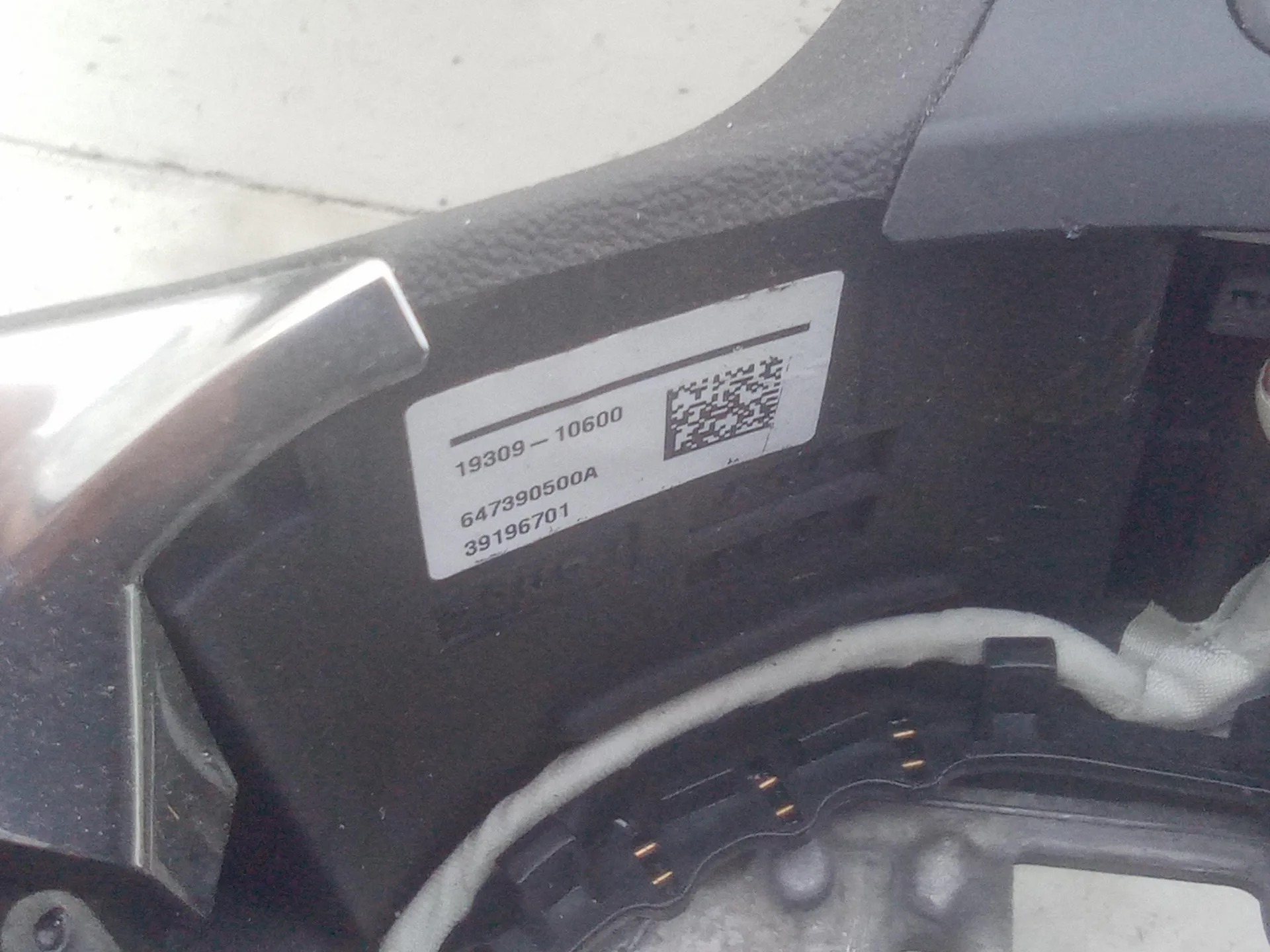 VOLANTE con codice 39196701 da OPEL Corsa F Serie (19>)