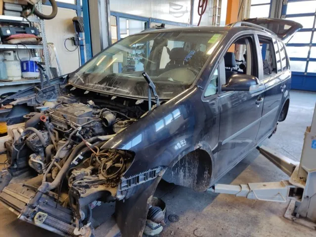Cambio VOLKSWAGEN TOURAN 1896cc TDI  del 2009