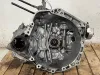 CAMBIO MANUALE COMPLETO con codice 00301048 da TOYOTA Yaris Serie Benzina 1000 (11>13)