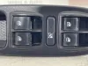 PULSANTIERA ANTERIORE SINISTRA con codice 735521978 da FIAT 500 L Serie (351_352) (12>)