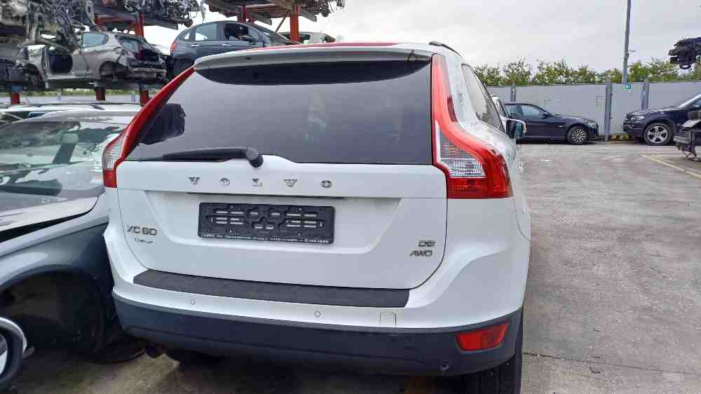 ALZAVETRO ANTERIORE SINISTRO da VOLVO XC 60 del 2008 GASOLIO 2cc.