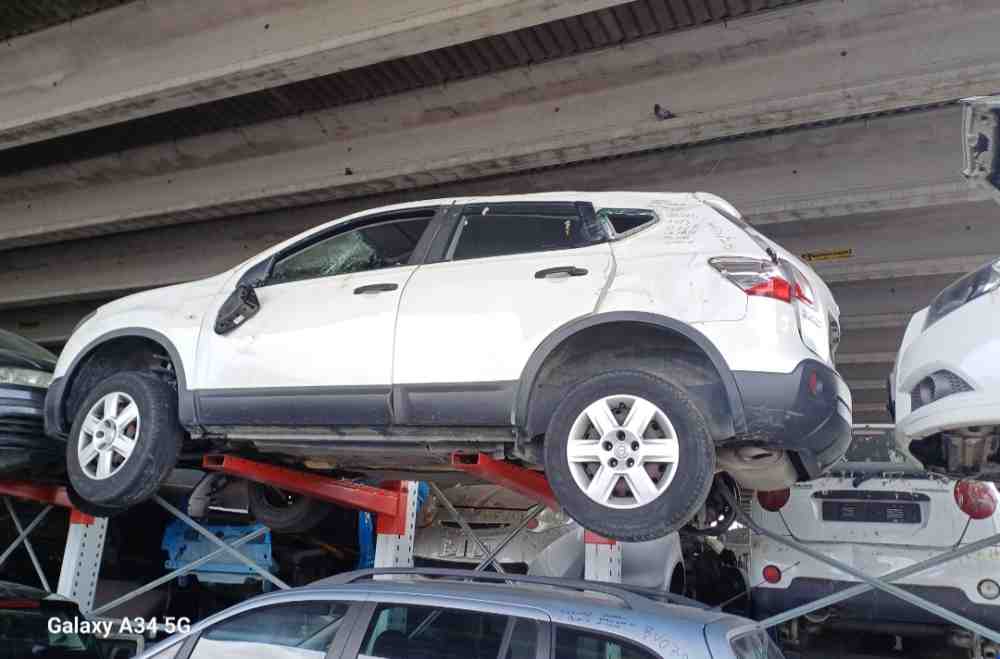 DEVIO LUCI da NISSAN QASHQAI del 2013 BENZINA 1598cc.