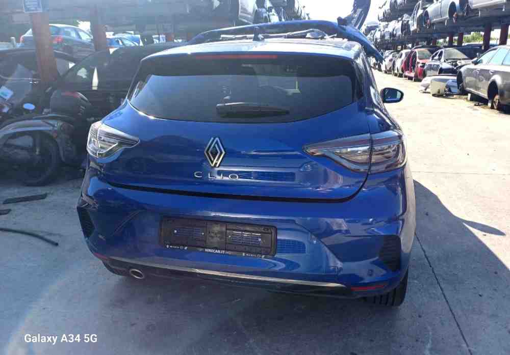 CAMBIO da RENAULT Clio del 2024 BENZINA 999cc.