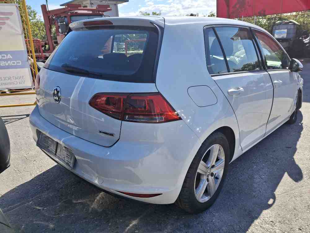 VETRO PORTA POSTERIORE SINISTRA da VOLKSWAGEN GOLF 7 del 2015