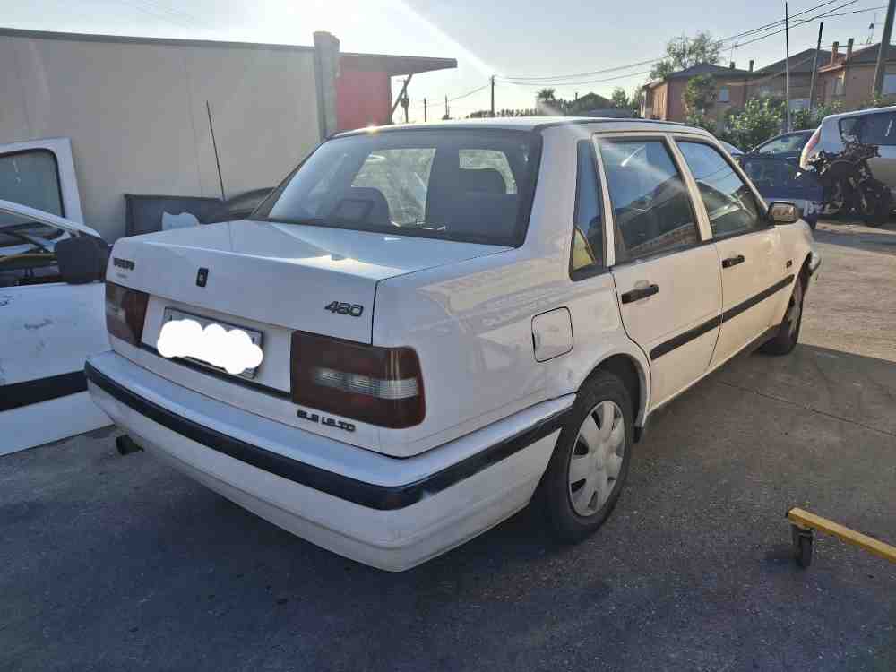CINTURA ANTERIORE DESTRA da VOLVO 460 del 1995 GASOLIO 1870cc.