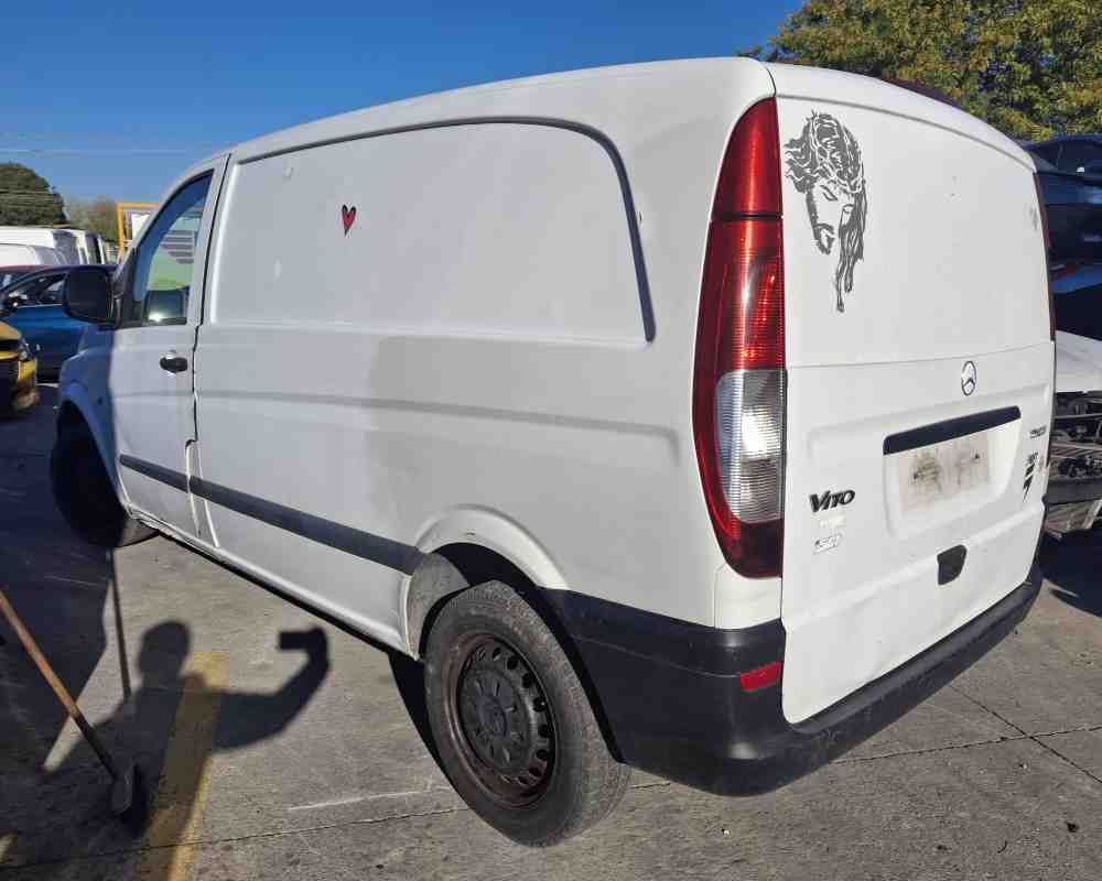 COLLETTORE SCARICO da MERCEDES-BENZ Vito del 2005 GASOLIO 2148cc.