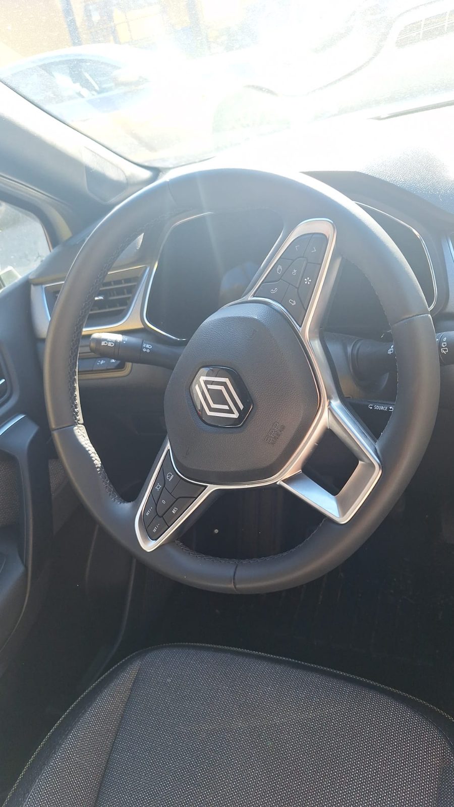 ALZAVETRO POSTERIORE DESTRO da RENAULT Captur del 2024 GPL/BENZINA 999cc. 2024 RENAULT CAPTUR 1.0 B