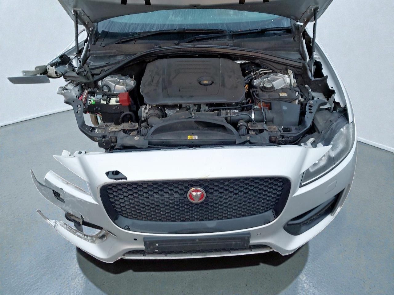 MOTORE 204DTD da JAGUAR F-Pace del 2016 GASOLIO 1999cc. JAGUAR F-PACE 2.0D R-SPOR