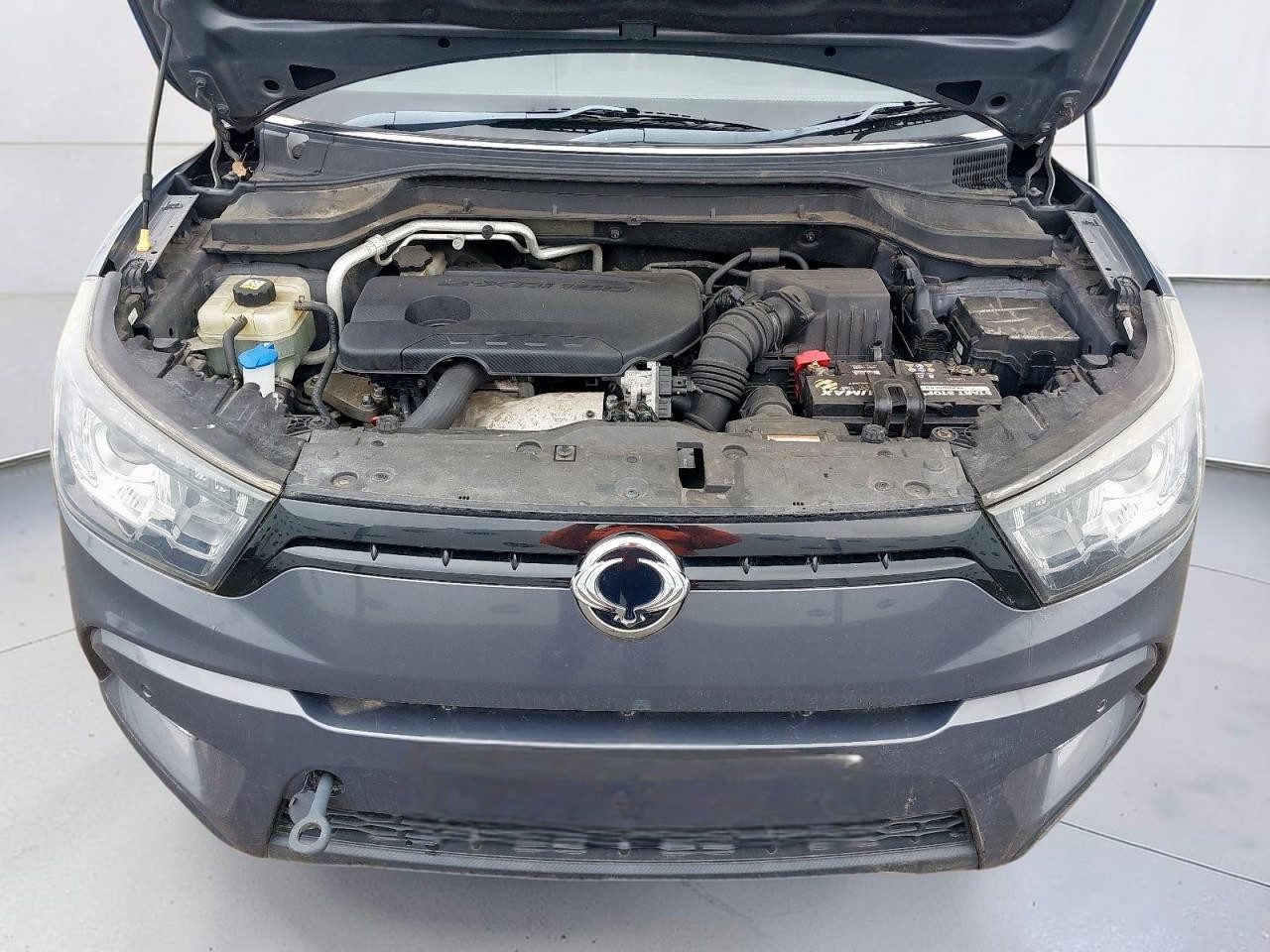 PARAURTI ANTERIORE da SSANG YONG Tivoli del 2016