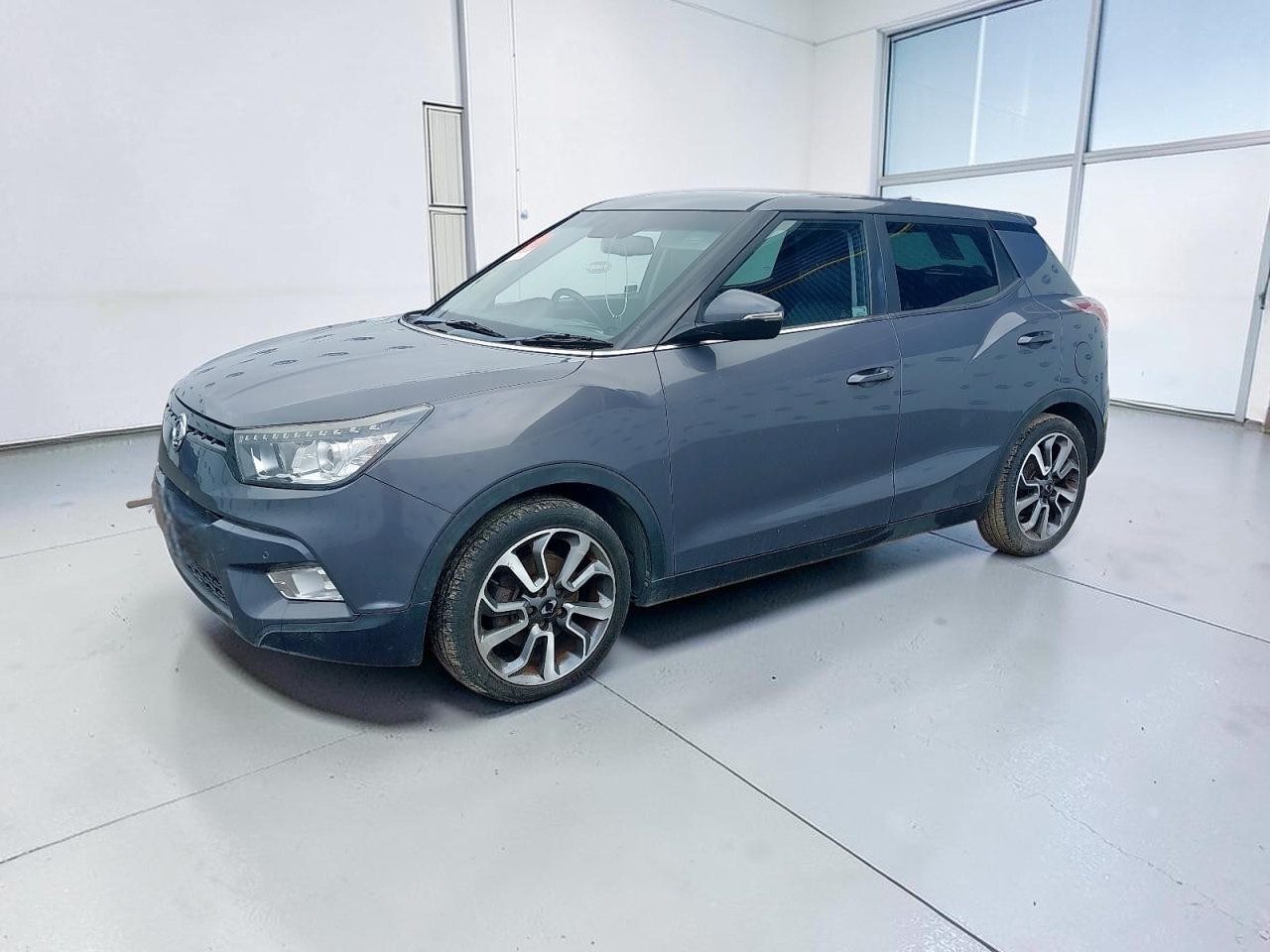 SPECCHIETTO SINISTRO da SSANG YONG Tivoli del 2016