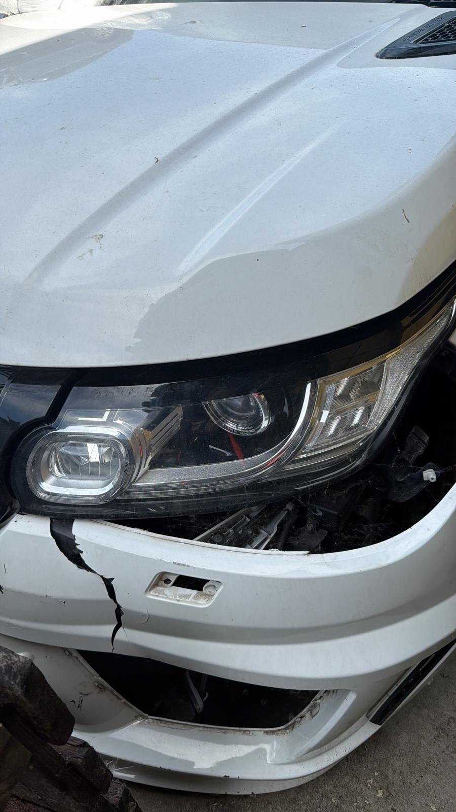 FANALE ANTERIORE DESTRO da LAND ROVER Range Rover Sport del 2015 GASOLIO 2993cc. LAND ROVER RANGE ROVER SP
